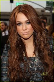 Miley Cyrus Hair Shopstriped Blogspot Com Miley Cyrus Long Hairstyles Red Carpet Hair Evolution Miley Cyrus Hair Hair