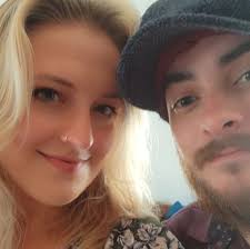 Any differences between Samsung S12 and M1 phones?