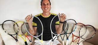 Tennisschläger werden in sieben verschiedenen griffstärken angeboten, von griffstärke l1, mit einem umfang von 105 mm, bis griffstärke l7, mit einem umfang von 124 mm. Welcher Tennisschlager Passt Zu Mir