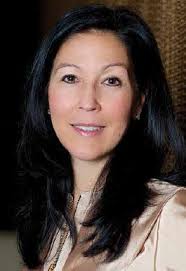 Mimi Vaughn's Instagram, Twitter & Facebook