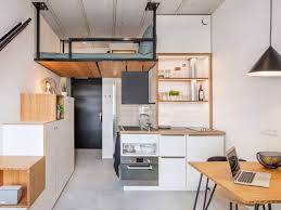 Pastikan untuk memilih furnitur dengan fungsi penyimpanan tambahan. Yang Perlu Anda Ketahui Saat Mendekorasi Rumah Kecil Minimalis