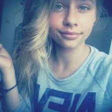 Emma Bass (@1a42fa081fd143e)