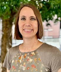 Tara Arce's Instagram, Twitter & Facebook