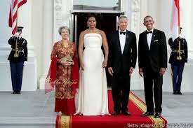 The prime minister of the republic of singapore is the head of the government of the republic of singapore. Michelle Obama Stole The Show At The State Dinner For Singapore S Prime Minister Bellanaija