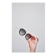 Mode La Nouvelle Collection Lunettes Elie Saab Pour L Hiver 2018 Elie Saab Saab Elie
