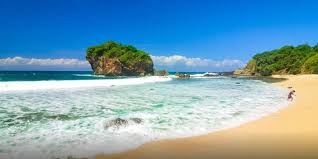 5 Pantai Pasir Putih Di Gunungkidul Halaman All Kompas Com