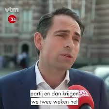 Initiatiefrecht. Wat betekent dat? Wie de grootste wordt, moet na de  verkiezingen de onderhandelingen opstarten om een coalitie op de been te  brengen. De andere partijen zijn wettelijk verplicht om ...
