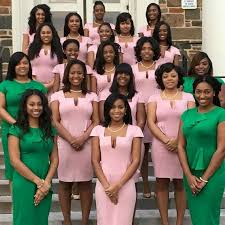 Some colleges don't allow freshmen to join. Beautiful Young Sorors Of Alpha Delta Chapter Alpha Kappa Alpha Sorority Incorporated Morgan State Universit Alpha Kappa Alpha Sorority Outfits Aka Sorority