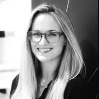 Sarah Salisbury's Instagram, Twitter & Facebook