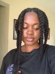 Bonjour cherim yo koman nou ye demen Lundi 7 janvier a si BonDye vle m  kapab pase sou rout san luis st doming tou pre mache a,si yon moun ta  renmen achte