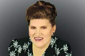 Την θλιβερή είδηση του θανάτου της έκαναν γνωστή ο τραγουδιστής παραδοσιακής μουσικής γιάννης καψάλης, και η τραγουδίστρια μαρία γιαννακά, με αναρτήσεις τους στο facebook. Pen8os Gia Th Filiw Pyrgakh Pe8ane O Syzygos Ths Eyboikh Gnwmh Online Eidhseis Kai Nea Apo Olh Thn Eyboia