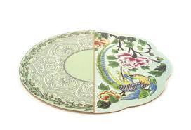 The arrangement for a single diner is called a place setting. Set Table Liege