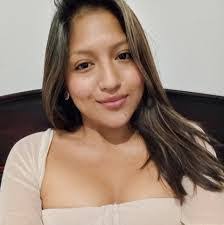 Alexandra Calo's Instagram, Twitter & Facebook