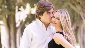 Martina stella rende incandescente l'estate. Chi E Andrea Manfredonia Di Martina Stella Eta Figli Lavoro Vita Privata