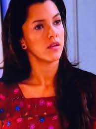 Why is this aurora lying to camila dat luna is vida ?