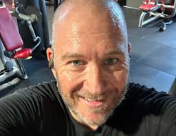 NO Tigerlilly, he totally doesn't care: Are you stupid?