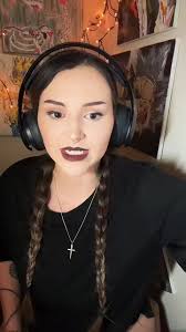 #fyp #foryoupage #uni #livegift #TikTok #viral #follow #gamergirl #gaming  #tattoogirl #artistsoftiktok #trending My First Ever Uni! Thank you so so  much @Justin David 🥹🤍🙏