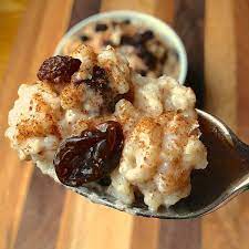 Old Fashioned Creamy Rice Pudding With Raisins The Lemon Bowl Recipe Raisin Recipes Creamy Rice Pudding Rice Pudding