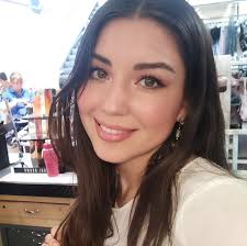 Hair and makeup artist for wedding in Byron Bay?