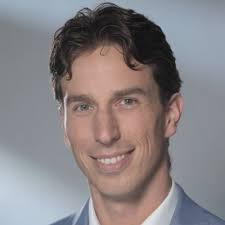 Are you looking to build capability in AI? Another excellent post from  Kendra Vant that I think will be relevant to so many hiring leaders and  C-suite