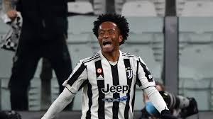 Juventus 1 0 Fiorentina Bianconeri Back To Winning Ways Thanks To Late Cuadrado Strike