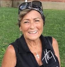 Debra Brading's Instagram, Twitter & Facebook