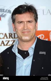 Young bruce hi-res stock photography and images