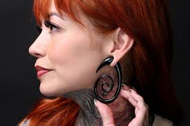 Super Spiral Hanger Earrings Horn