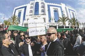 Boulevard du 11 décembre 1960, el biar, alger, algérie. Les Robes Noires Marchent Sur Le Conseil Constitutionnel Toute L Actualite Sur Liberte Algerie Com