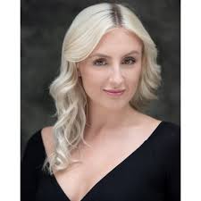 Naomi Stroud's Instagram, Twitter & Facebook