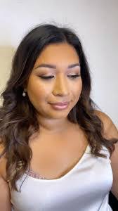 Julie Lander's Instagram, Twitter & Facebook