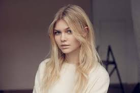 These bubblegum tones can run the gamut from hot and striking to much more muted. 48 Of The Prettiest Hair Color Ideas For Long Hair