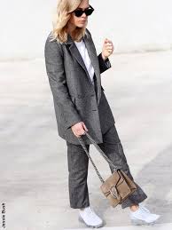 Epingle Sur En Gris