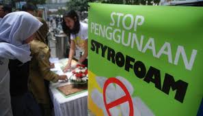 Definisi/arti kata 'minyak' di kamus besar bahasa indonesia (kbbi) adalah n zat cair berlemak, biasanya kental, tidak larut dalam air, larut dalam eter dan alko. Bungkus Kertas Lebih Baik Dari Styrofoam Simak Faktanya Gaya Tempo Co
