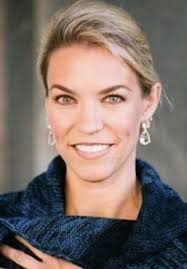 Stephanie Hackney's Instagram, Twitter & Facebook