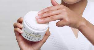 Nurture and moisturize hair with kiehl's hair mask for dry hair. Olive Fruit Oil Deeply Reparative Hair Mask I Kiehl S