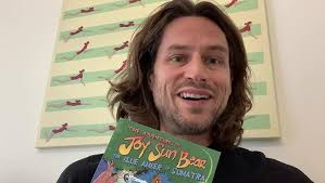 The Adventures of Joy Sun Bear: The Blue Amber of Sumatra: Carranza, Blanca,  Lee, John, Pusey, Marcy, Lee, John: 9781732595101: Amazon.com: Books