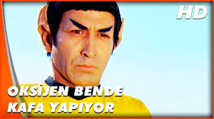 Hulki saner film özeti bir profesörle, turist ömer'in bir. Turist Omer Uzay Yolunda Mr Spak Dunyaya Geliyor Turk Komedi Filmi Youtube