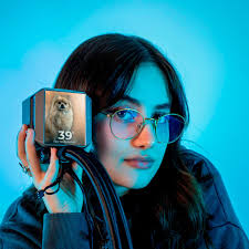 AnALOG? verse DIGITAL ????? WHO WILL WIN?