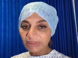 تتواجد الإعلامية بسمة وهبة في الأراضي المقدسة حيث أدت العمرة وشاركت جمهورها بفيديوهات من هناك. Ù…Ø±ÙŠØ¶Ø© Ø³Ø±Ø·Ø§Ù† ÙˆÙ„Ø¯ÙŠÙ‡Ø§ Ù…Ø´Ø§ÙƒÙ„ ÙÙŠ Ø§Ù„Ù…Ø¹Ø¯Ø© Ø¨Ø³Ù…Ø© ÙˆÙ‡Ø¨Ø© ØªÙ†Ø§Ø´Ø¯ Ø¬Ù…Ù‡ÙˆØ±Ù‡Ø§ Ù…ØµØ±Ø§ÙˆÙ‰