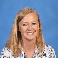 Linda Lakey's Instagram, Twitter & Facebook