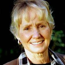 Jesse Wellens est une personnalité américaine de YouTube qui lui-même en  tant que vlogger, compositeur et producteur. Il est peut-être célibataire  actuellement.