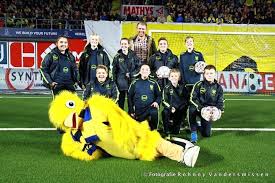 As verbroedering geel is een belgische voetbalclub uit geel spelende in eerste. E Dots Edots Twitter