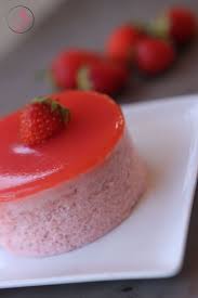 Mini Bavarois Aux Fraises En 2020 Bavarois Fraise Bavarois Dessert Fraise