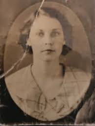 The public school in Hewitt, sometime prior to 1910. (Hewitt HS)