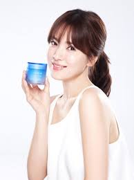 14 Signs You're A Millennial Tita