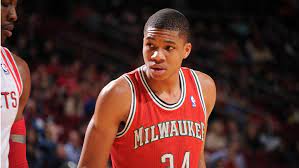 In Giannis We Trust Gianni Sports Story Mens Tops