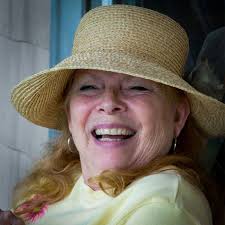 Bonnie Burns's Instagram, Twitter & Facebook