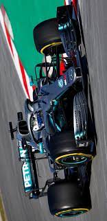 2019 2 18 twitter f1 the sun s out in barcelona and so are nine shiny new cars f1 com testing gallery f1testing f1