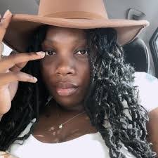 Briana Thornton's Instagram, Twitter & Facebook